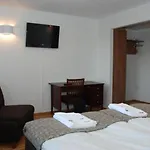 فندق Alvariini 4*